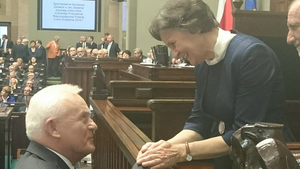 Matka prezydenta z Leszkiem Millerem. Zdjęcie, które podbiło dziś internet!