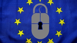 Jeszcze im mało! UE domaga się zwiększenia cenzury na Facebooku, Twitterze, Googlu a nawet w Mozilli Firefox!