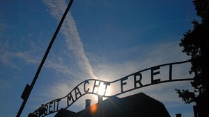 Presja ma sens! Ponad 2 mln wysłanych wiadomości! ANSA przeprasza za "polski obóz koncentracyjny"