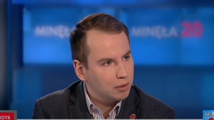 Andruszkiewicz w ostrych słowach o działaniach rządu. "Nie dziwi mnie..."