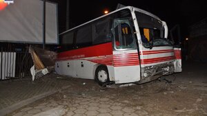 Szokujący wypadek w Lublinie! Dlaczego autobus wjechał w targowisko?!