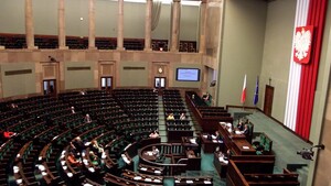 Zaskakujący sondaż. To ugrupowanie z coraz większym poparciem!