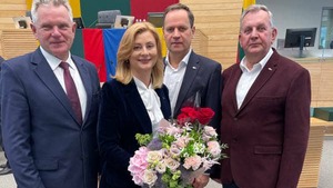 Sukces polskiej partii na Litwie, nowy rząd z udziałem AWPL – ZChR zaprzysiężony