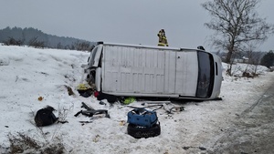 Wypadek dwóch busów! 9 osób rannych, w tym dzieci! [FOTO, VIDEO]