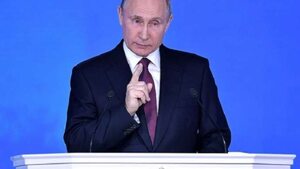 [FELIETON] Drugi nobel medyczny dla Putina – pierwszy za wirusologię drugi za dietetykę