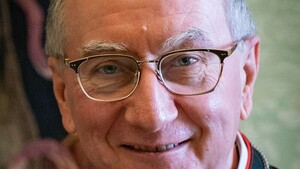 Kard. Parolin przestrzega: jesteśmy na krawędzi przepaści