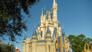 Disney ma kłopoty finansowe z powodu promowania propagandy LGBT