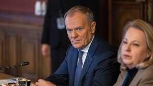 Tusk się wygadał. SAFE słuzy uzależnianiu Polski od UE