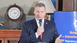 Czarnek mocno o Merkel: to ona zbudowała tego ludobójcę