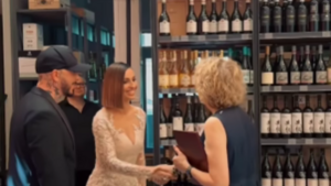 Prezydent Łodzi udzieliła ślubu muzykowi Blue Café. Ten szczegół oburzył internautów!