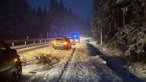 Nagły atak zimy w Polsce! Zamknięte drogi!