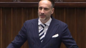 Poseł PiS został ojcem. Zdjęcie z synkiem szokuje!
