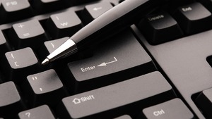 Komu zależy na uderzeniu w polski model sztucznej inteligencji? "Ktoś próbuje podciąć mu skrzydła"