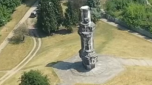 Kuriozalna sytuacja w Kielcach. Szukają właściciela słynnego pomnika!