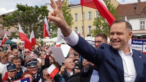 Karol Nawrocki obiecał służyć Polsce