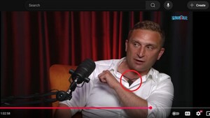 Oto, co Robert Bąkiewicz nosi pod koszulą. Dla wielu będzie to zaskoczeniem