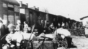 Państwo ma pomóc wszystkim repatriantom i ściągnąć ich do Polski