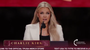 Erika Kirk: "Ojcze przebacz im bo nie wiedzą co czynią" (WIDEO)