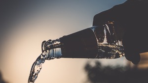 "Wszyscy tam byli schlani". Skandal na spotkaniu z udziałem polskiego ministra?