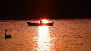 Ewangelia na dziś. Dlaczego Jezus chciał "żeby łódka była dla Niego stale w pogotowiu"?