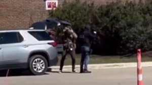 Atak na synagogę. Zamachowiec nie żyje! [VIDEO]