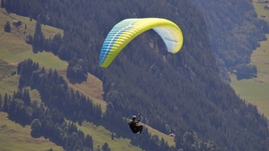 "Połączenie się urwało" Polski paralotniarz zaginął w Kolumbii!