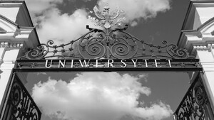 Nie reagowali na zbrodnię, tylko nagrywali? Jak tłumaczą się studenci UW?
