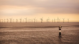 Kontrowersje wokół morskich farm wiatrowych. "Możemy dopłacić miliardy"