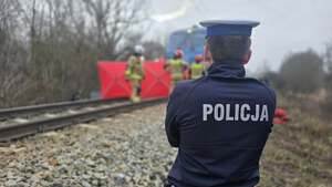 Dramat w Ziębicach. Para wjechała pod pędzący pociąg!