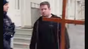 Atak na obrońców życia w Warszawie. Opluł krzyż