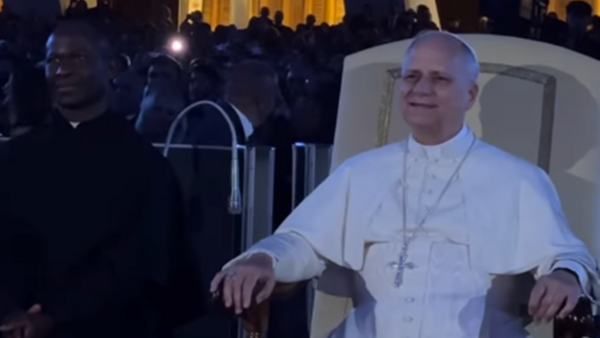 Papież Leon XIV śpiewa przebój Michael'a Bublé. Nagranie hitem sieci!