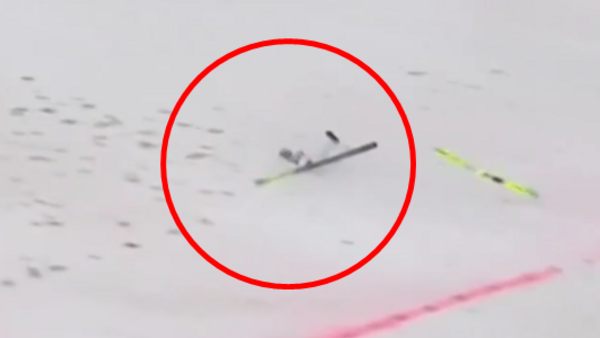 Koszmarny upadek Kacpra Tomasiaka! [VIDEO] W jakim stanie jest skoczek?!