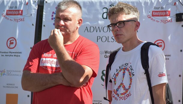 Rząd zaingeruje w sprawy sądowe lewicowych aktywistów? Jest komentarz ministerstwa!